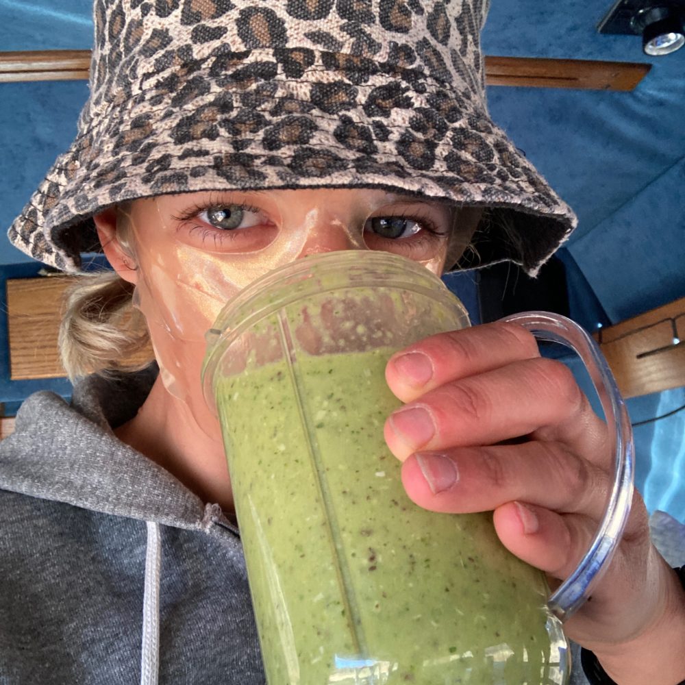 PBE Recipes: Mango kale Luxuroothie